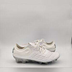 Under Armour Women's Magnetico Elite 3 FG 'White Iridescent' Soccer Cleats